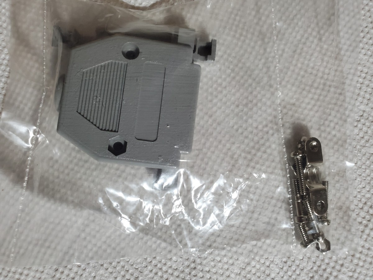 D-Sub Backshell Kit