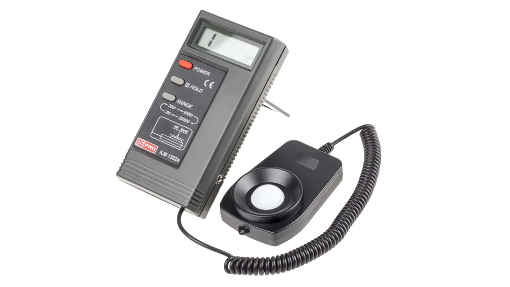 DIGITAL LUX METER LM1330 TEST LAB
